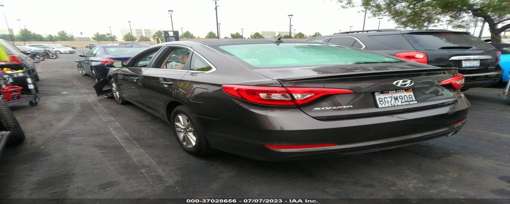 5NPE24AF2FH236851 2015 HYUNDAI SONATA photo no. 3