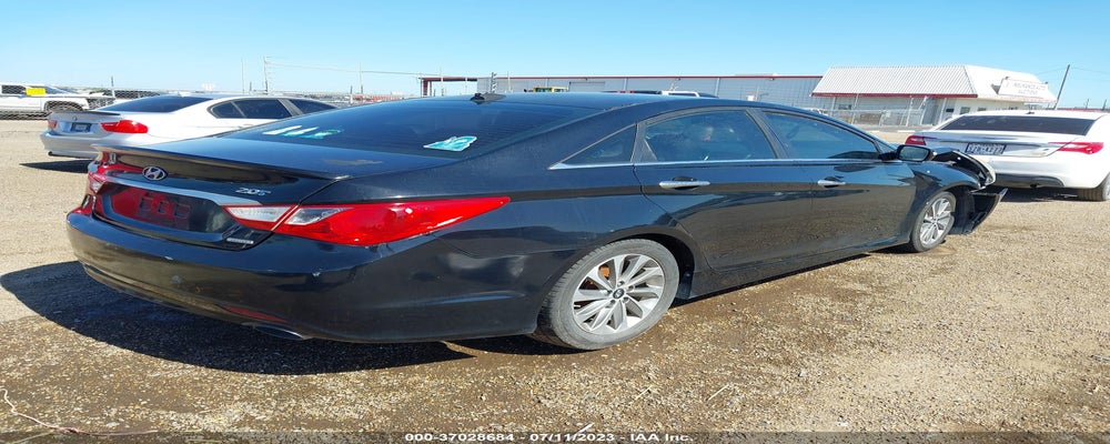 5NPEC4AB2EH865924 2014 HYUNDAI SONATA photo no. 4