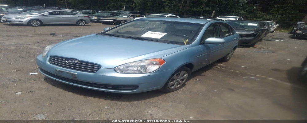 KMHCN4AC3BU573996 2011 HYUNDAI ACCENT photo no. 2