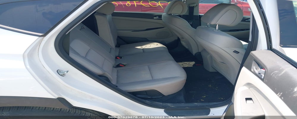 KM8J3CA43GU101465 2016 HYUNDAI TUCSON photo no. 8