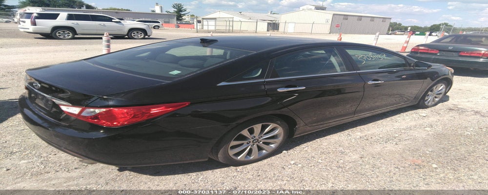 5NPEC4AC3DH599045 2013 HYUNDAI SONATA photo no. 4
