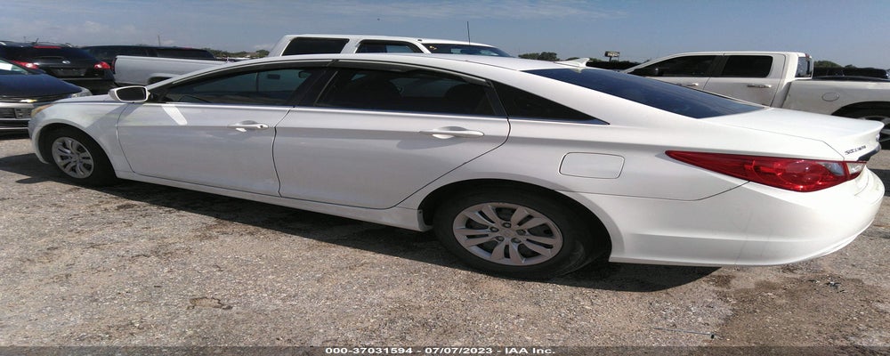 5NPEB4AC6BH081074 2011 HYUNDAI SONATA photo no. 3