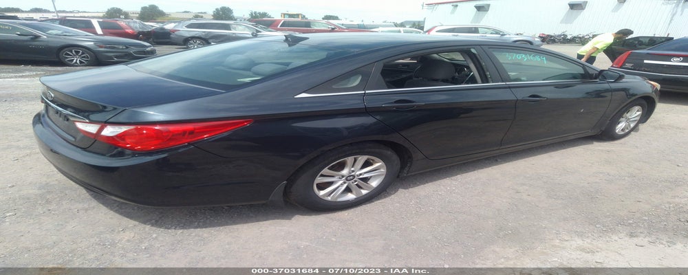 5NPEB4AC7DH645057 2013 HYUNDAI SONATA photo no. 4