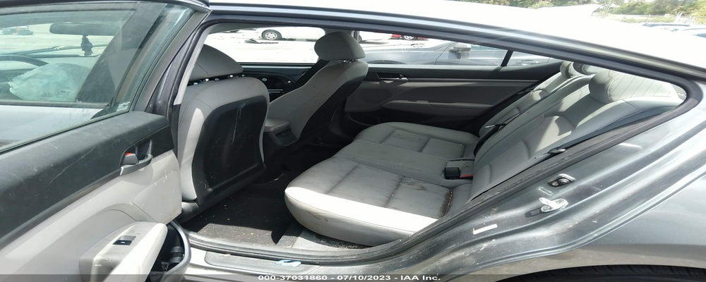 KMHD74LF5HU118579 2017 HYUNDAI ELANTRA photo no. 8
