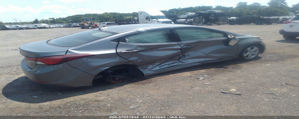 KMHDH4AE2GU645159 2016 HYUNDAI ELANTRA photo no. 4