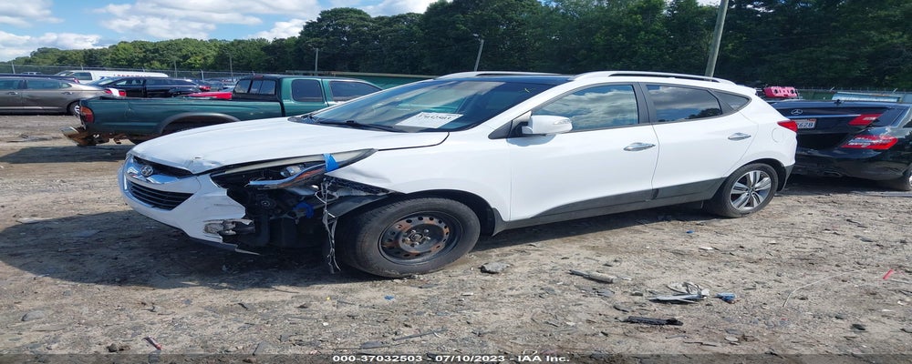 KM8JUCAGXFU026348 2015 HYUNDAI TUCSON photo no. 2