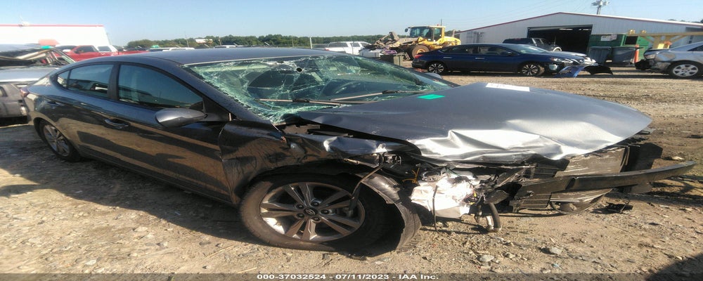KMHD84LF4JU609857 2018 HYUNDAI ELANTRA photo no. 3
