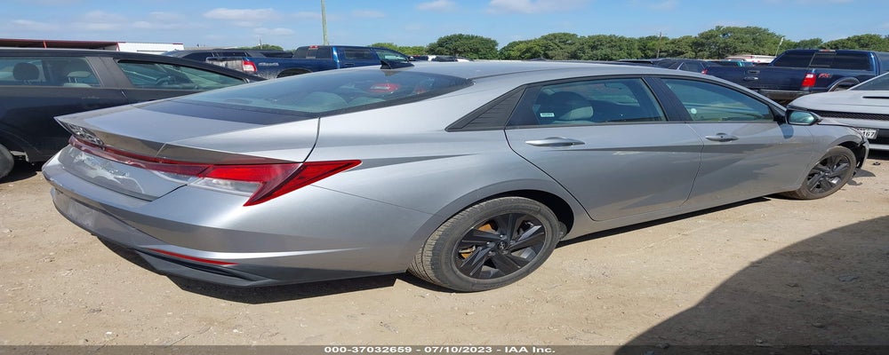 5NPLM4AG1MH028578 2021 HYUNDAI ELANTRA photo no. 4