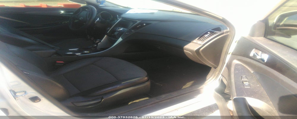 5NPEC4AC3BH068568 2011 HYUNDAI SONATA photo no. 5