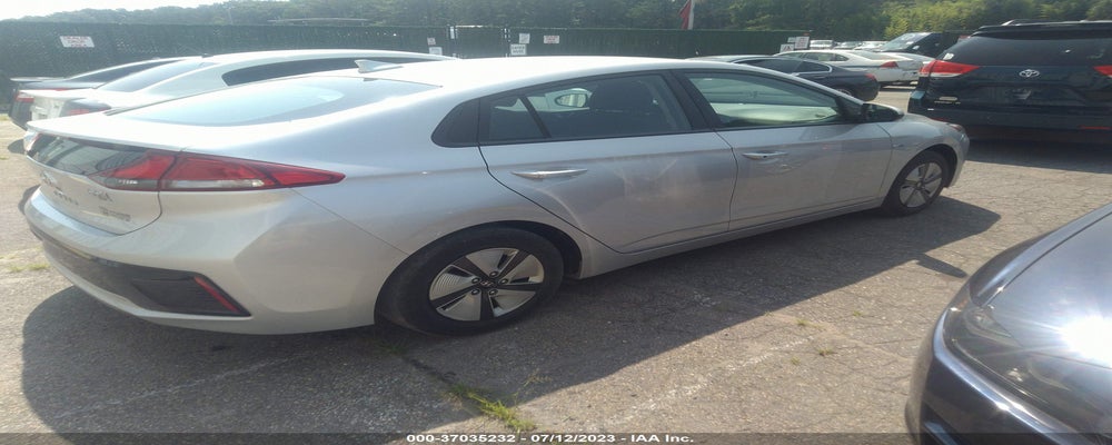 KMHC65LC8HU052443 2017 HYUNDAI IONIQ HYBRID photo no. 4