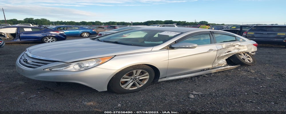 5NPEB4AC8EH861890 2014 HYUNDAI SONATA photo no. 2