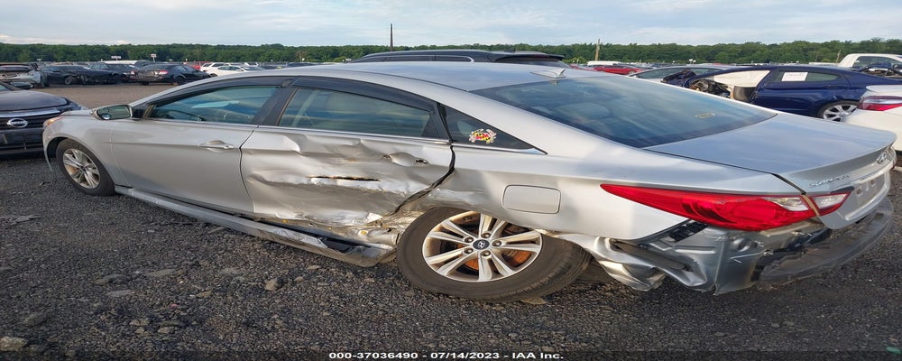 5NPEB4AC8EH861890 2014 HYUNDAI SONATA photo no. 3
