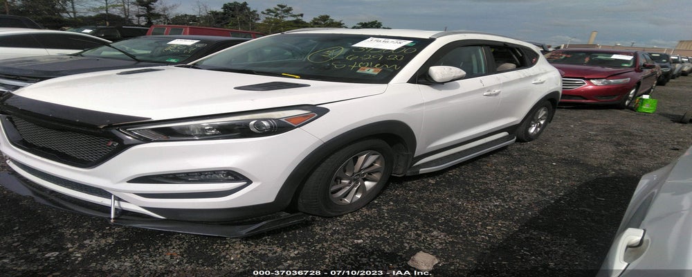 KM8J3CA27HU295627 2017 HYUNDAI TUCSON photo no. 2