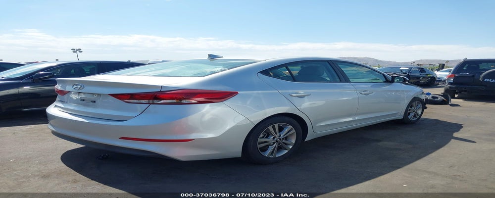 5NPD84LF6JH367569 2018 HYUNDAI ELANTRA photo no. 4