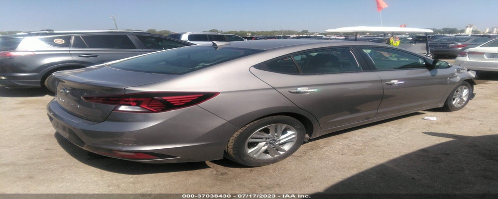 KMHD84LFXLU918252 2020 HYUNDAI ELANTRA photo no. 4
