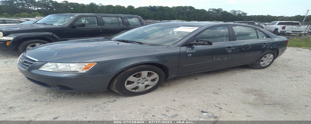 5NPET4AC2AH630829 2010 HYUNDAI SONATA photo no. 2