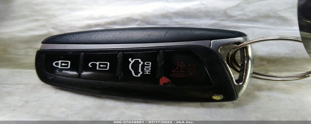 KMHGN4JE3GU113330 2016 HYUNDAI GENESIS photo no. 11