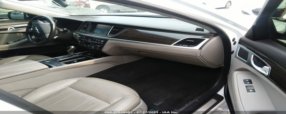 KMHGN4JE3GU113330 2016 HYUNDAI GENESIS photo no. 5