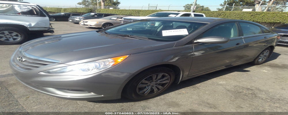 5NPEB4AC8DH568327 2013 HYUNDAI SONATA photo no. 2
