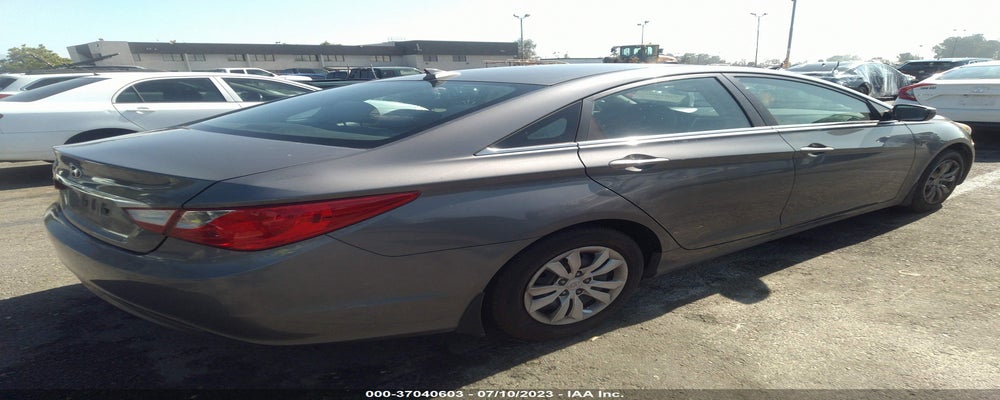 5NPEB4AC8DH568327 2013 HYUNDAI SONATA photo no. 4