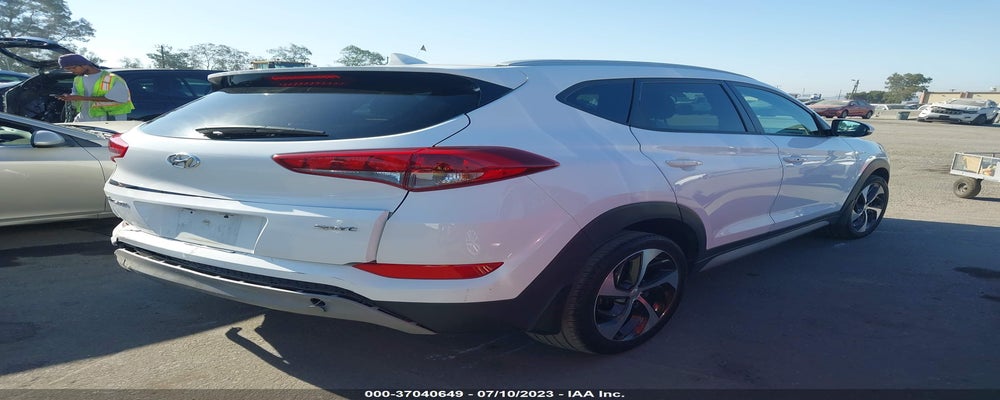 KM8J33AL3JU753727 2018 HYUNDAI TUCSON photo no. 4
