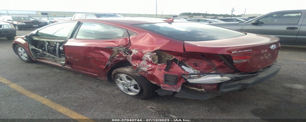 5NPDH4AE3FH577421 2015 HYUNDAI ELANTRA photo no. 3