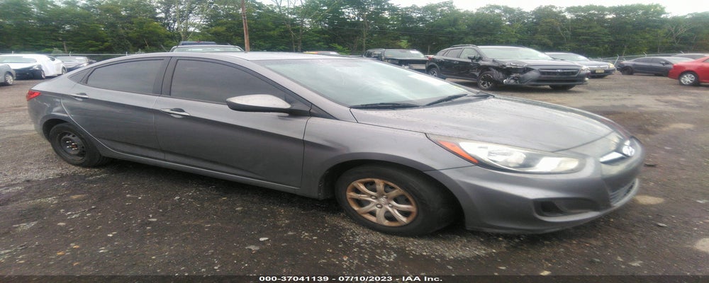 KMHCT4AE3DU525764 2013 HYUNDAI ACCENT photo no. 4