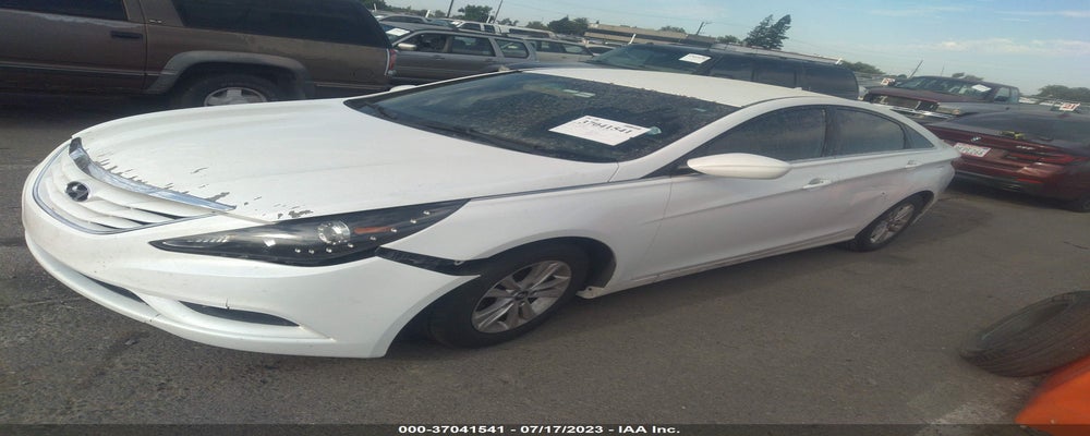 5NPEB4AC0BH270917 2011 HYUNDAI SONATA photo no. 2
