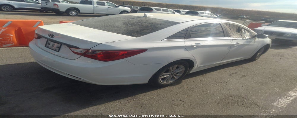5NPEB4AC0BH270917 2011 HYUNDAI SONATA photo no. 4