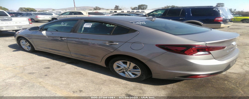 KMHD84LFXLU962137 2020 HYUNDAI ELANTRA photo no. 3
