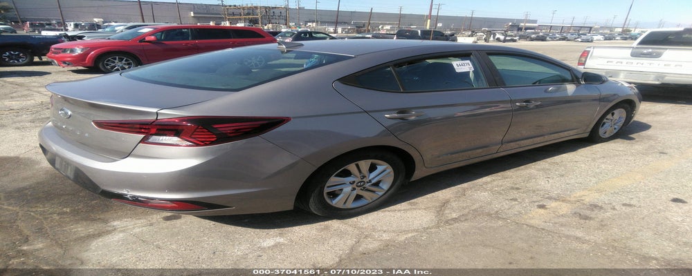 KMHD84LFXLU962137 2020 HYUNDAI ELANTRA photo no. 4