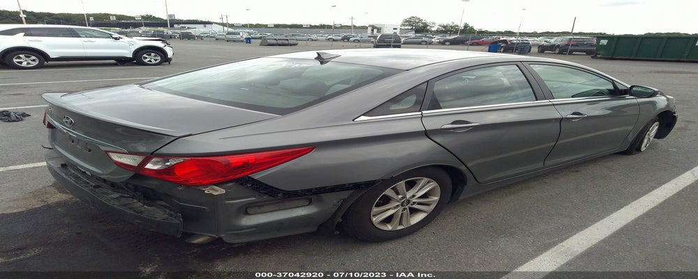 5NPEB4AC6DH778733 2013 HYUNDAI SONATA photo no. 4