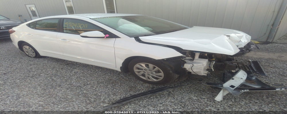 5NPD74LF3LH605318 2020 HYUNDAI ELANTRA photo no. 13