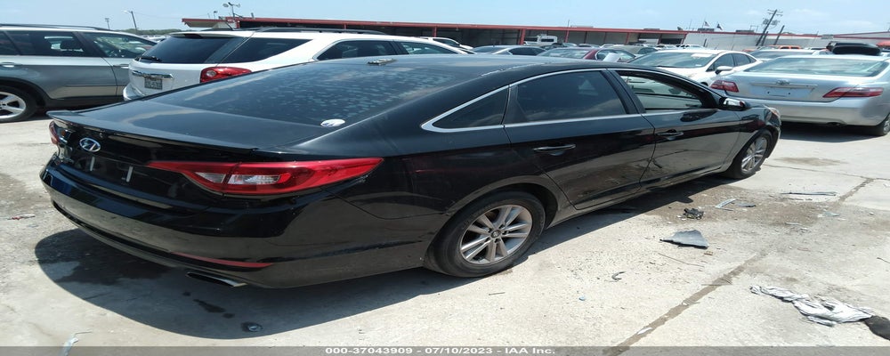 5NPE24AFXFH013666 2015 HYUNDAI SONATA photo no. 4
