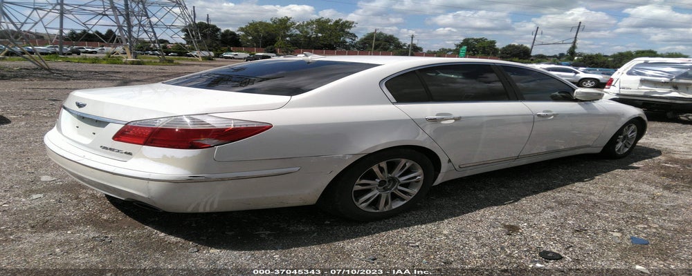 KMHGC4DF2AU105737 2010 HYUNDAI GENESIS photo no. 4