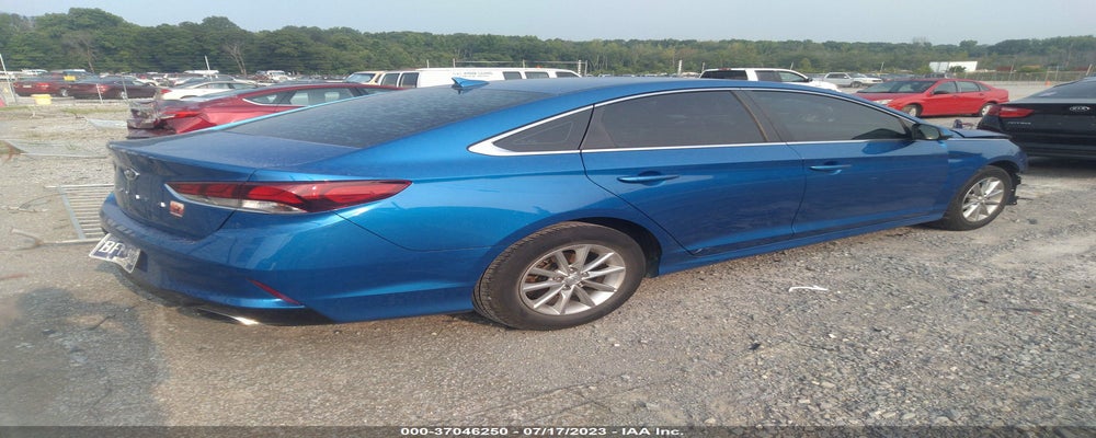 5NPE24AF3JH632375 2018 HYUNDAI SONATA photo no. 4