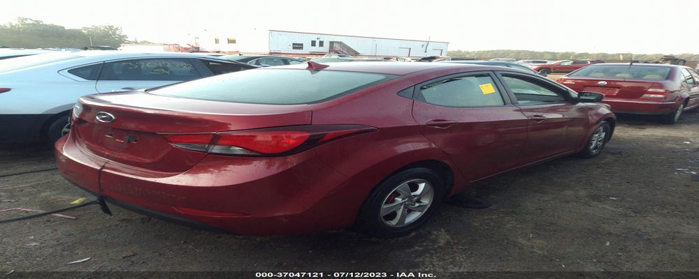 5NPDH4AE9FH567055 2015 HYUNDAI ELANTRA photo no. 4