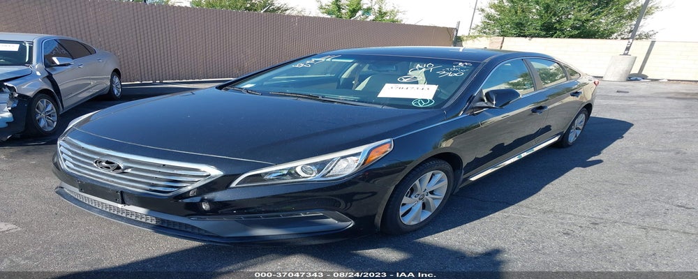 5NPE34AF7HH505197 2017 HYUNDAI SONATA photo no. 2