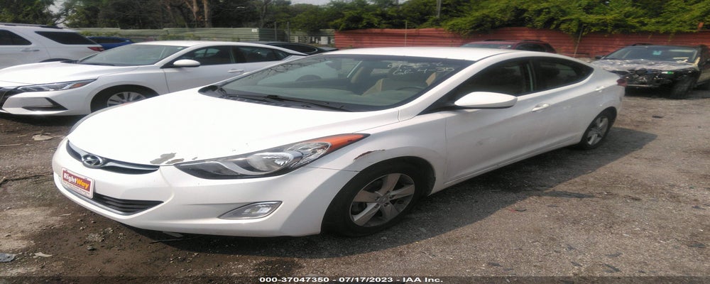 5NPDH4AE1DH219358 2013 HYUNDAI ELANTRA photo no. 2