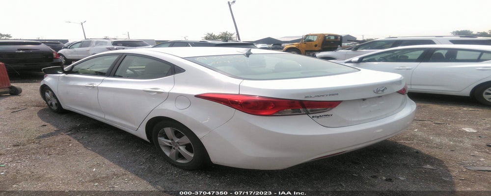 5NPDH4AE1DH219358 2013 HYUNDAI ELANTRA photo no. 3