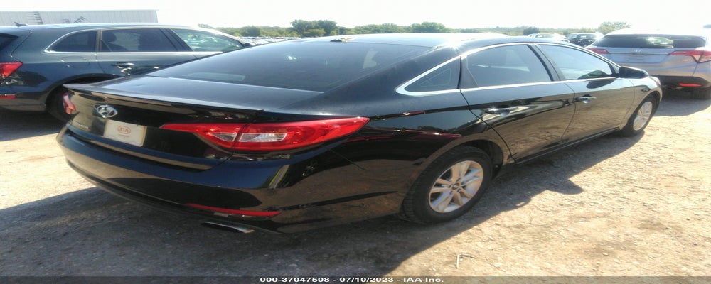 5NPE24AF9FH093901 2015 HYUNDAI SONATA photo no. 4