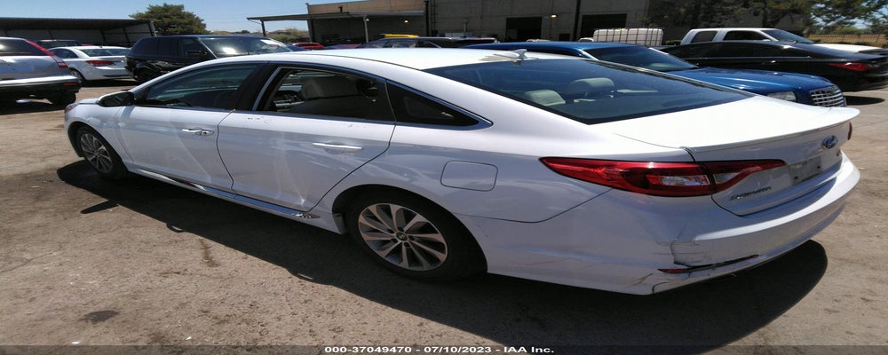 5NPE34AF3FH064391 2015 HYUNDAI SONATA photo no. 3