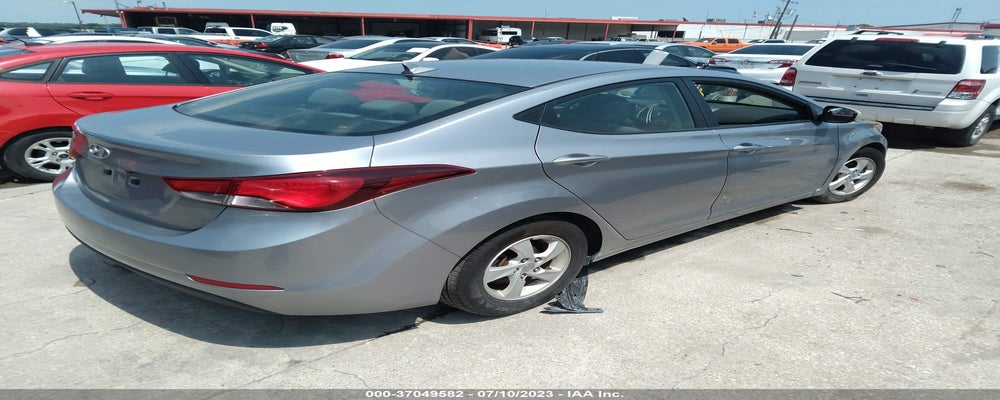 5NPDH4AE6FH650183 2015 HYUNDAI ELANTRA photo no. 4
