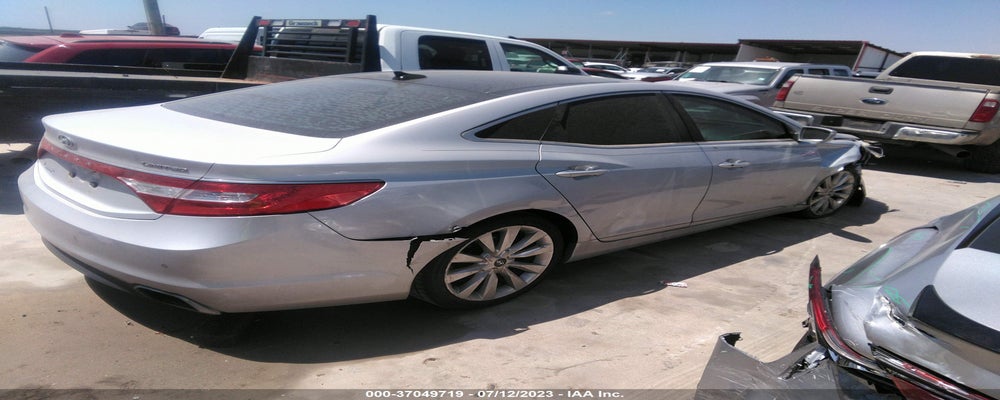 KMHFH4JG5FA483909 2015 HYUNDAI AZERA photo no. 4