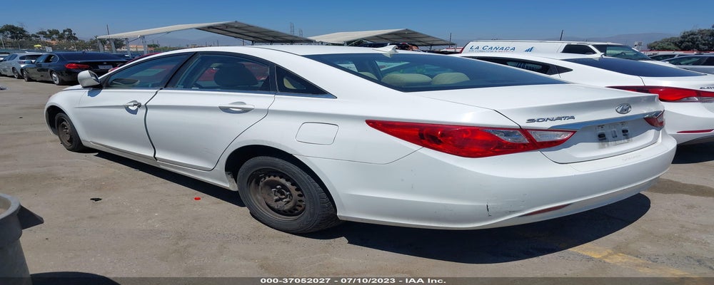 5NPEB4AC2DH803062 2013 HYUNDAI SONATA photo no. 3