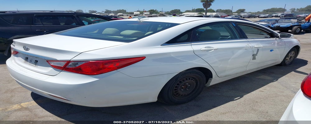 5NPEB4AC2DH803062 2013 HYUNDAI SONATA photo no. 4