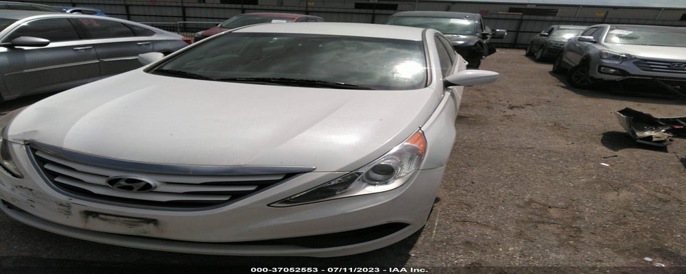 5NPEB4AC3EH890231 2014 HYUNDAI SONATA photo no. 2