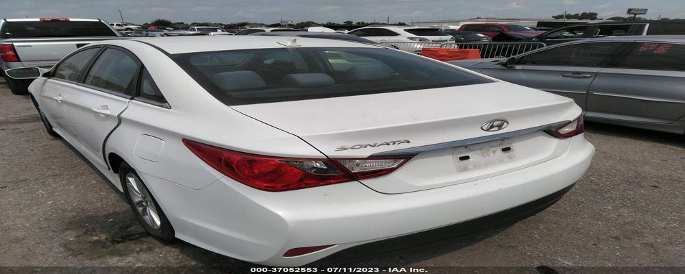 5NPEB4AC3EH890231 2014 HYUNDAI SONATA photo no. 3