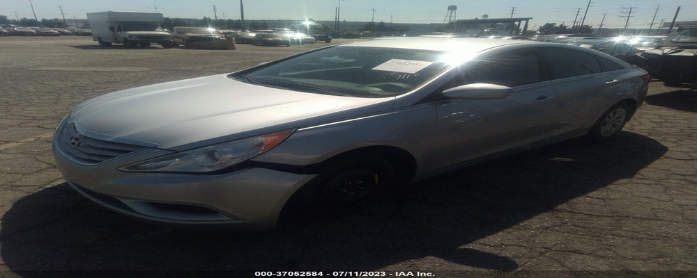 5NPEB4AC4DH596853 2013 HYUNDAI SONATA photo no. 2