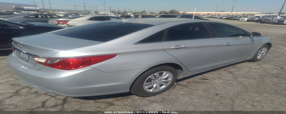 5NPEB4AC4DH596853 2013 HYUNDAI SONATA photo no. 4